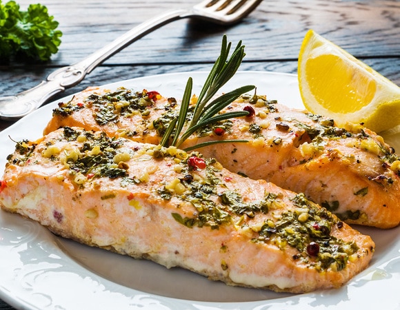 Быстрый мастер-класс: сочная горбуша, запеченная в духовке