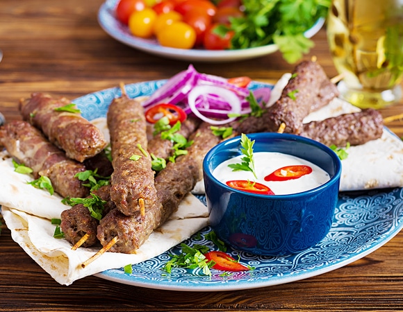 Как приготовить люля-кебаб на пикнике и в домашних условиях