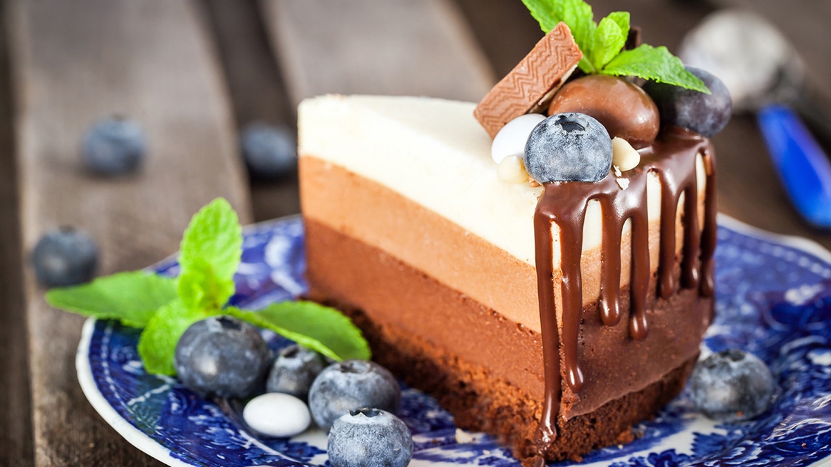 Торт «Три шоколада»: секреты приготовления