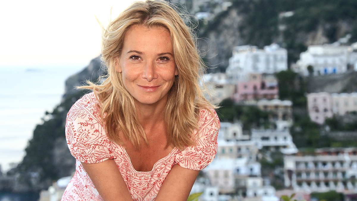 Юлия Высоцкая откроет лекторий «Невинного клуба»