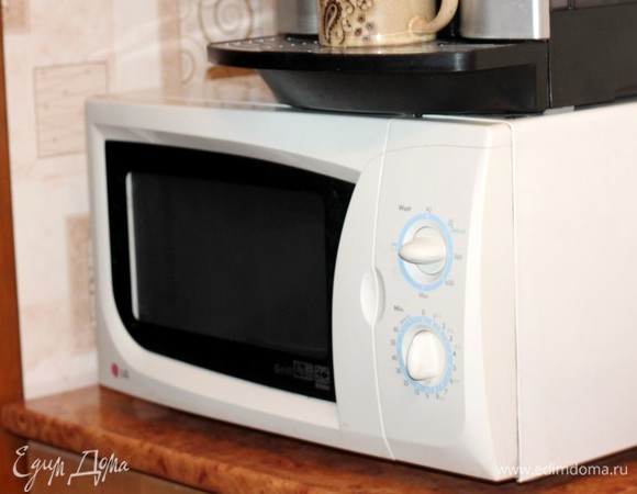 Как очистить микроволновку
