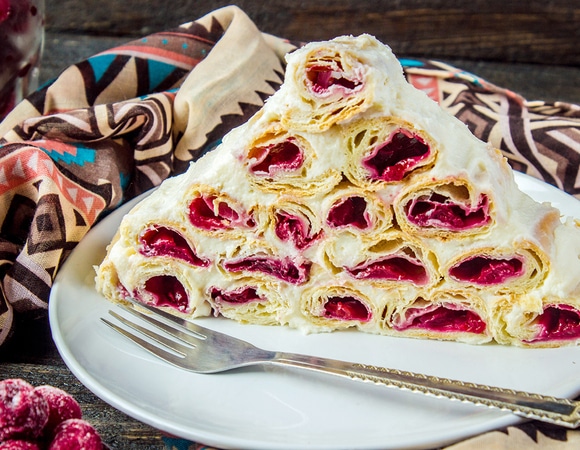 Торт «Монастырская изба»: секреты приготовления