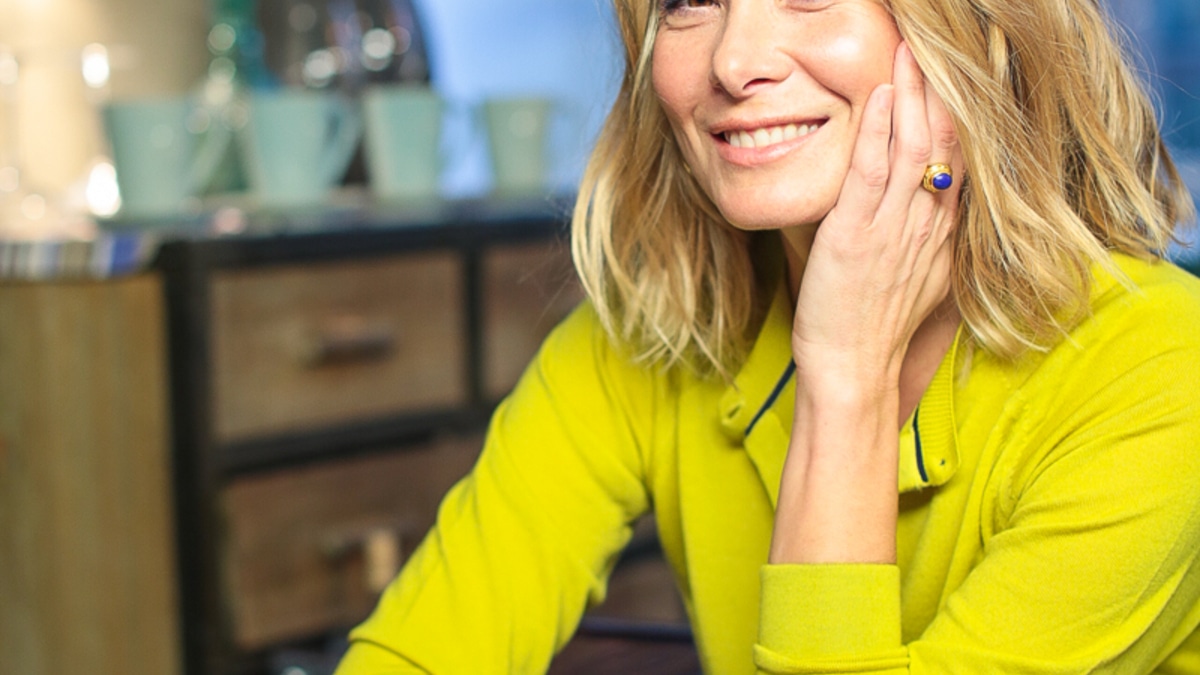 Юлия Высоцкая, с днем рождения!