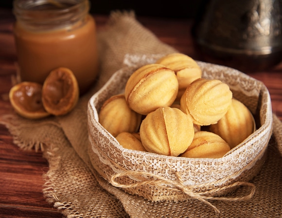 Орешки со сгущенкой из детства: секреты приготовления