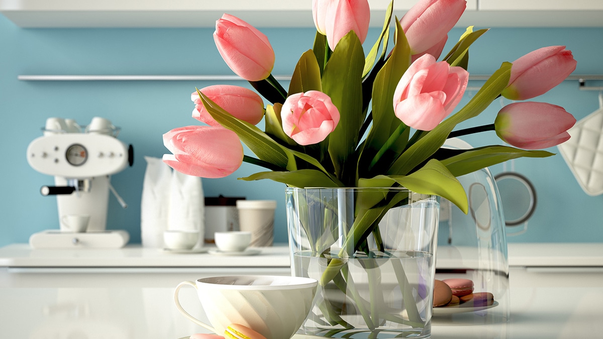 С 8 Марта, дорогие женщины!