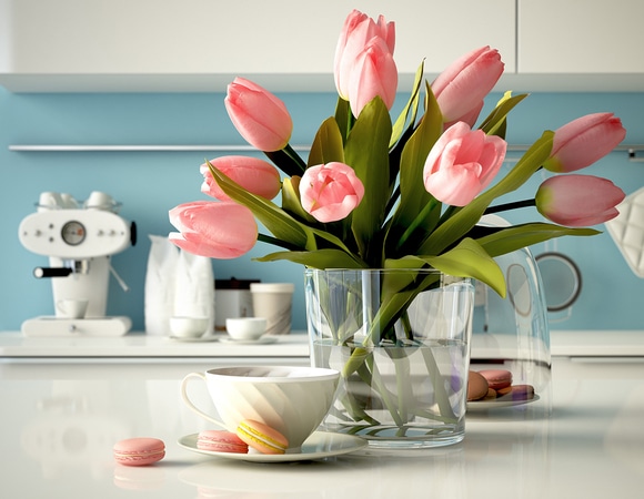 С 8 Марта, дорогие женщины!