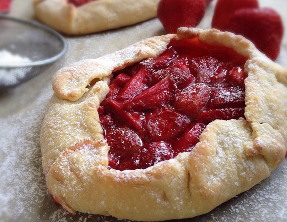 Сладкие и несладкие галеты: 10 рецептов от «Едим Дома»