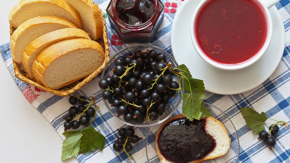 Как приготовить кисель из варенья: подборка рецептов ягодного напитка