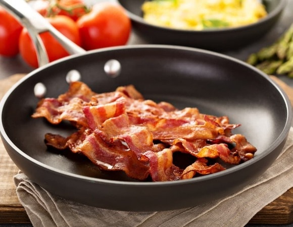 Обозреватель Eat This, Not That!: что нельзя есть после 30 лет