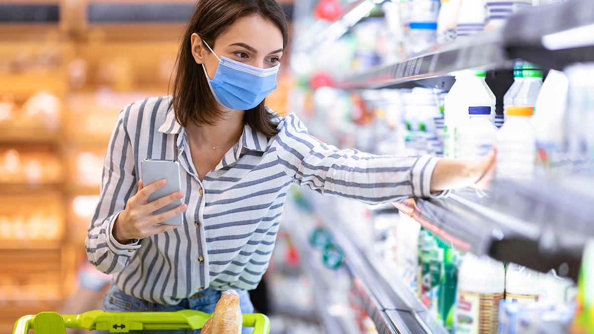 Диетолог рассказал, как выбрать полезный йогурт