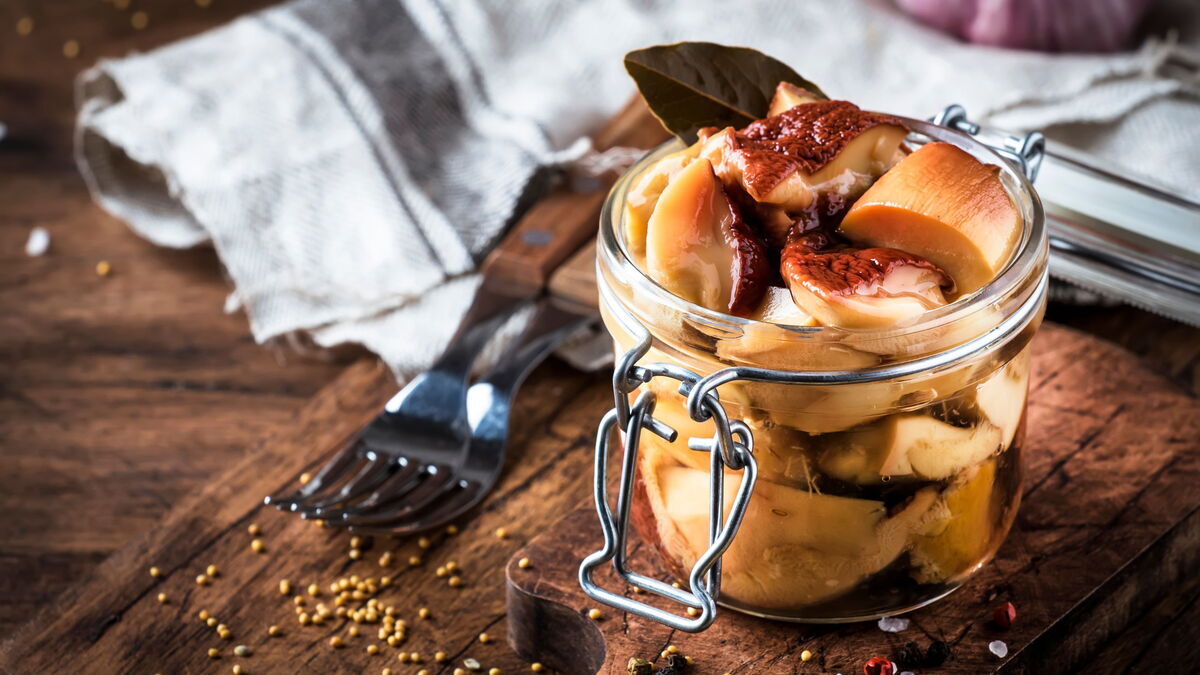 Лесной царь боровик: маринуем белые грибы в банках Лесной царь боровик: маринуем белые грибы в банках