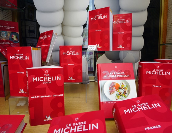 Российские рестораны впервые получили звезды «Мишлен» Российские рестораны впервые получили звезды «Мишлен»