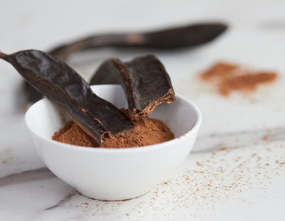 Чем полезен кэроб и как его употреблять