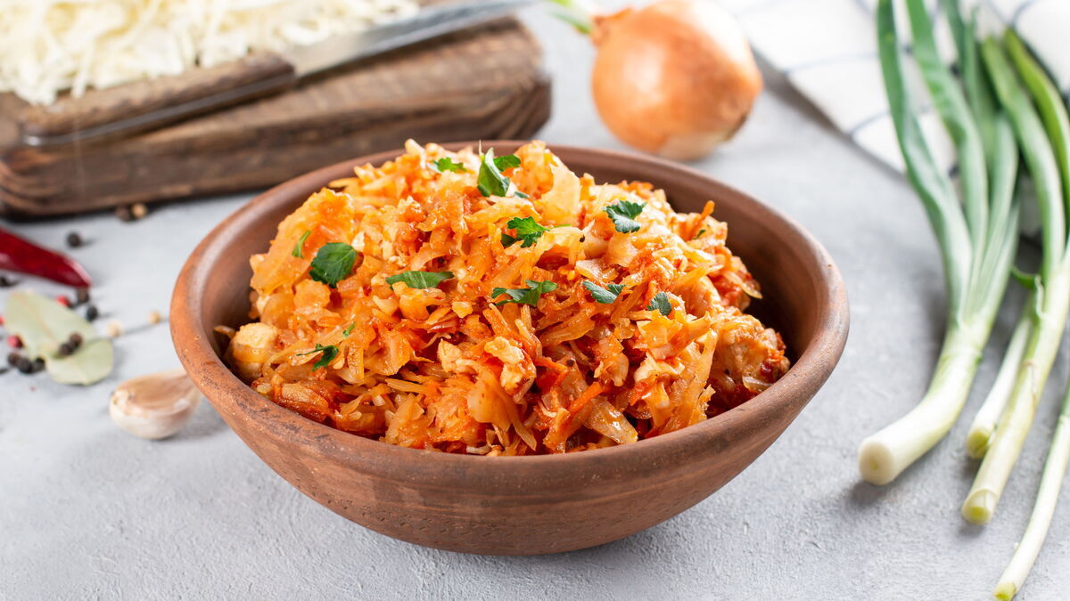 Готовим блюда из капусты: 10 быстрых рецептов Готовим блюда из капусты: 10 быстрых рецептов