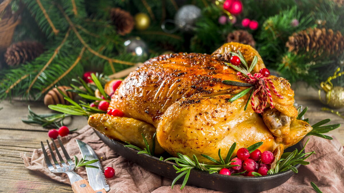 Новогодний стол — 2024: подборка праздничных блюд от «Едим Дома» Новогодний стол — 2024: подборка праздничных блюд от «Едим Дома»