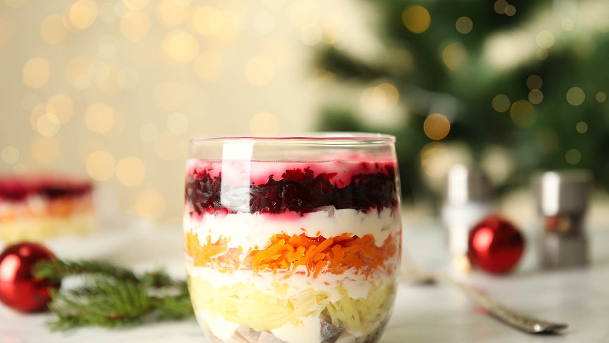 Вопрос недели: сколько настаивается селедка под шубой?