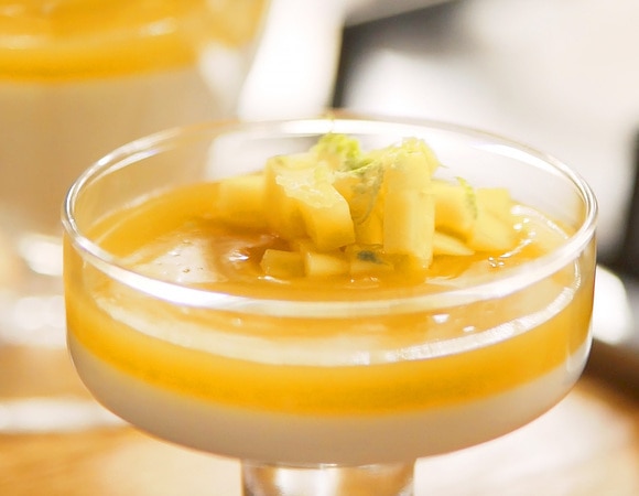 Олег жарит! Кокосовая панна котта с тропическим желе