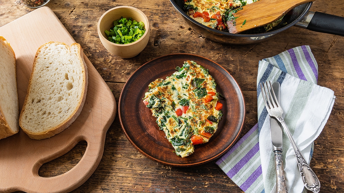 Эксперты: что добавить в яичницу, чтобы она была максимально полезной