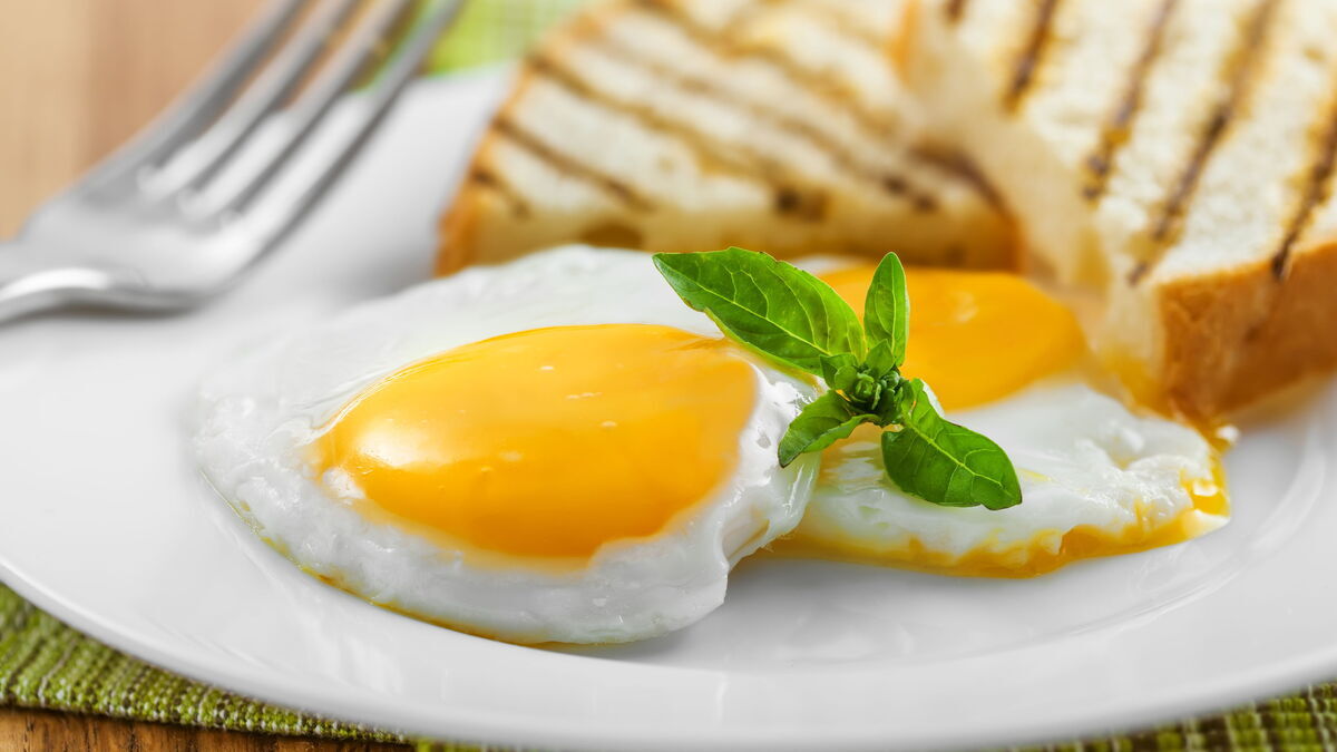 Вредны ли яичные желтки: мнение эксперта