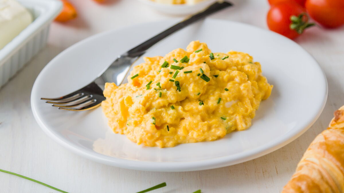 Раскрыт секрет приготовления идеальной яичницы-болтуньи 