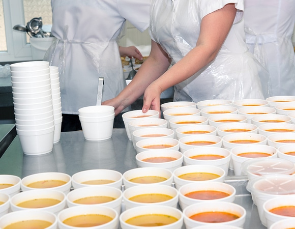 С 1 апреля в петербургских школах  вырастут цены на питание