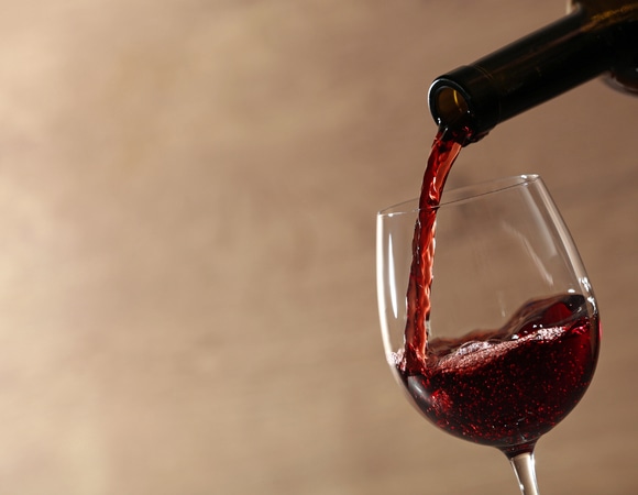 Эксперты: каким людям вообще не стоит пить вино Эксперты: каким людям вообще не стоит пить вино