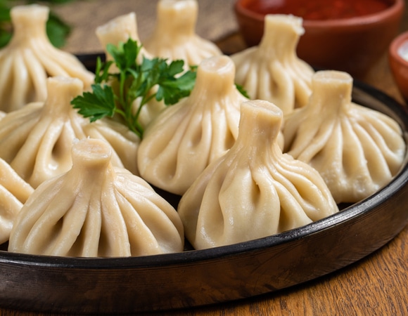 Победитель соревнования по поеданию хинкали выиграл 500 тыс. рублей