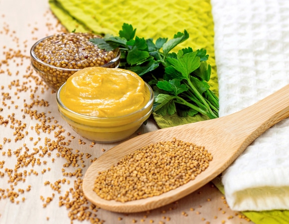 Врач рассказал о полезных свойствах горчицы