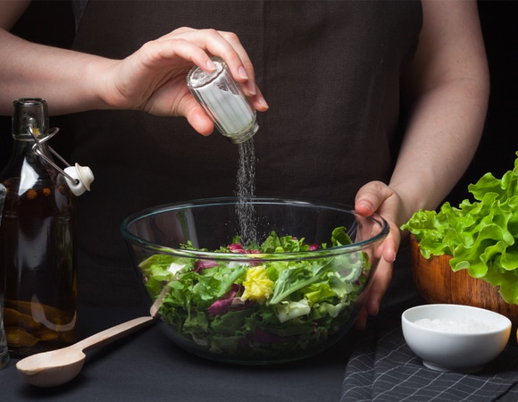 Врачи рассказали о еде, разрушающей сосуды