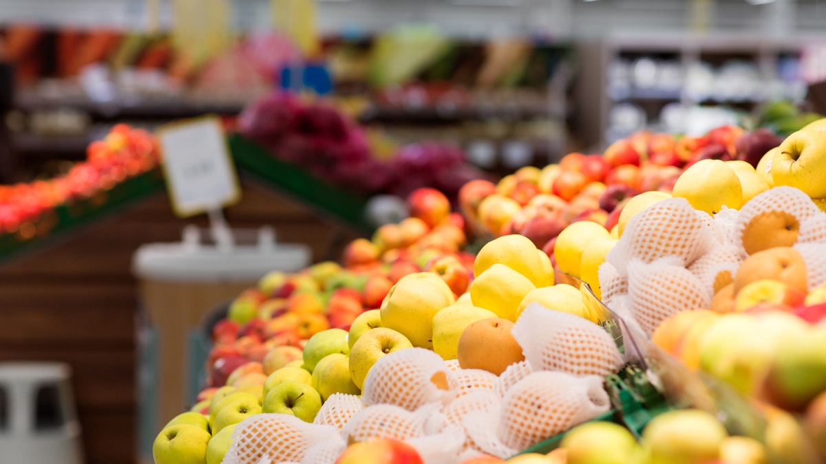 Какие фрукты и овощи опасны весной: мнение нутрициолога