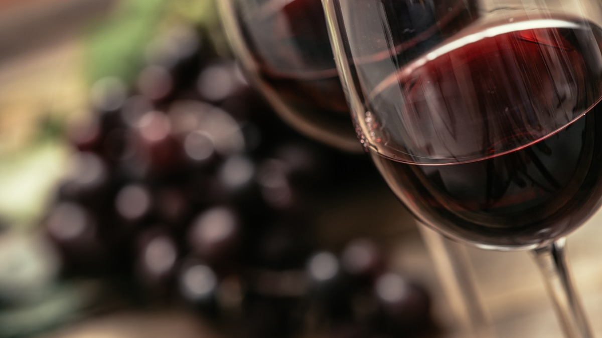 Рестораны начали заменять импортные вина отечественными