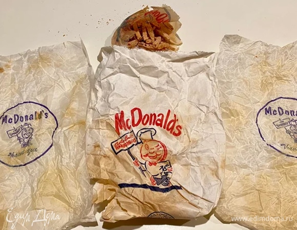 Мужчина нашел в стене дома хранившуюся 60 лет еду из «Макдоналдса»