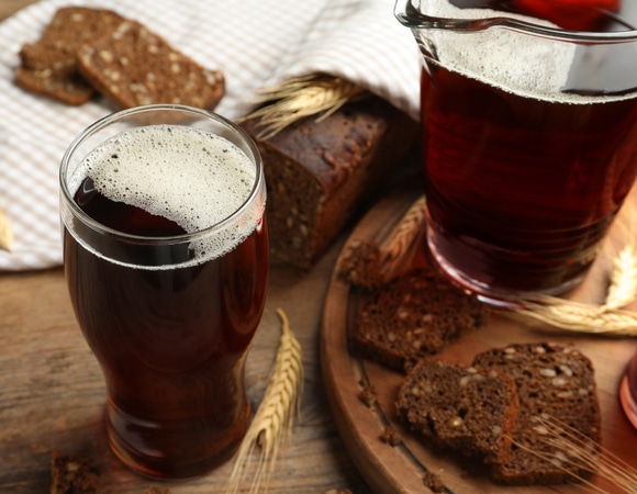 Шеф-повар показал, как всего за 3 часа сделать идеальный квас Шеф-повар показал, как всего за 3 часа сделать идеальный квас