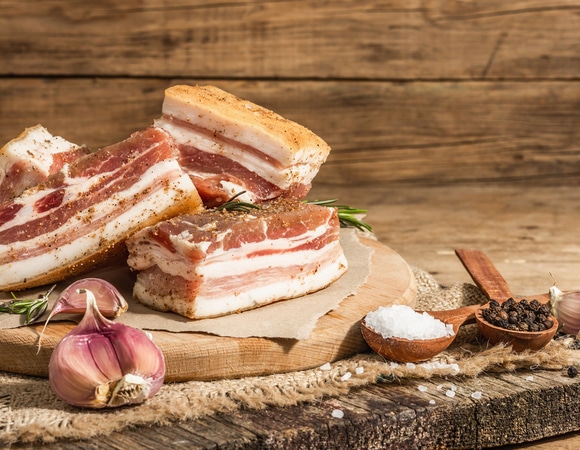 Стало известно, как сало может снизить аппетит