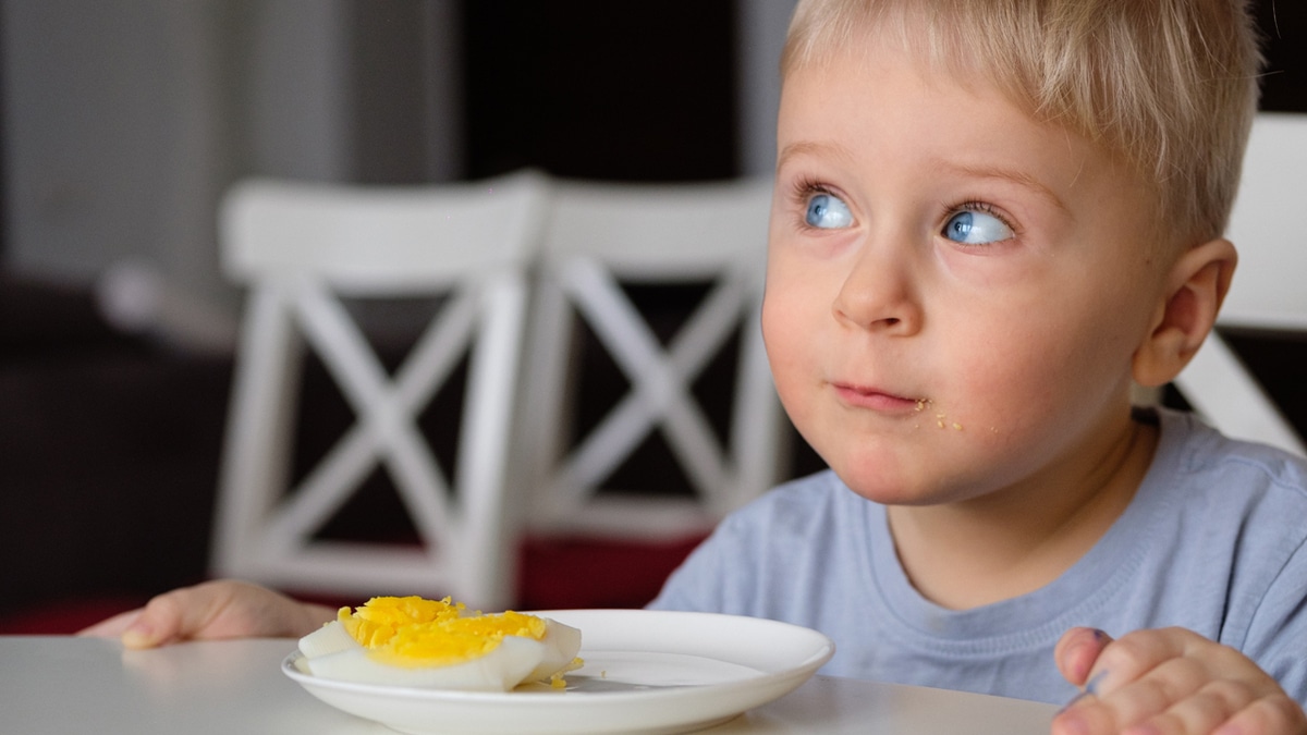Педиатр объяснила, почему детям нужно есть яйца