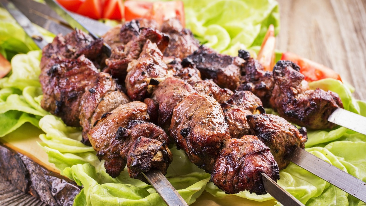 Как есть шашлык, чтобы избежать переедания: советы врачей