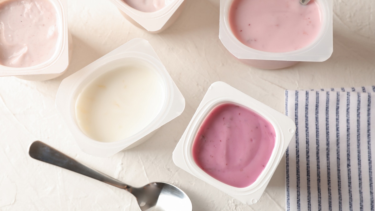 Нутрициолог: почему не стоит есть фруктовые йогурты на завтрак