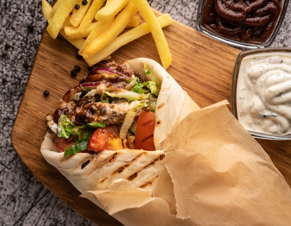 Продажи шаурмы выросли в 23 раза после закрытия фастфуд-сетей Продажи шаурмы выросли в 23 раза после закрытия фастфуд-сетей