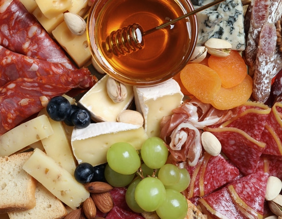 Врачи объяснили, из-за какой еды могут не работать антибиотики