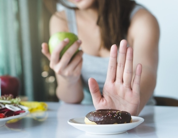 Диетолог рассказала, что следует исключить из рациона, чтобы похудеть Диетолог рассказала, что следует исключить из рациона, чтобы похудеть