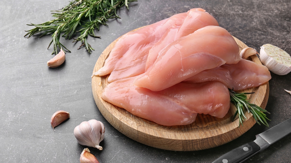 Онколог: куриное мясо может привести к развитию рака