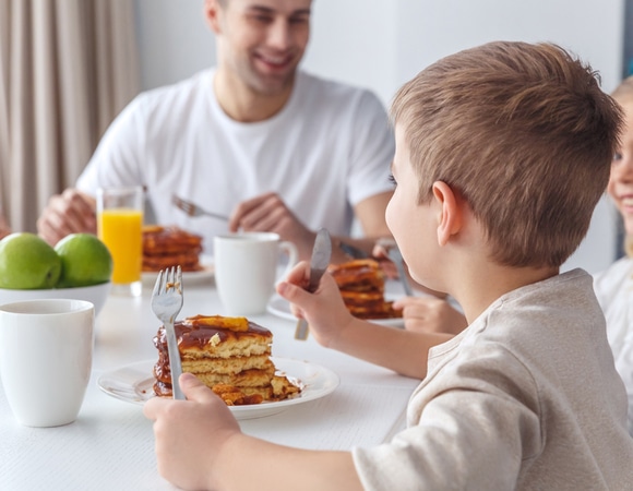 Роспотребнадзор: как защитить ребенка от ожирения