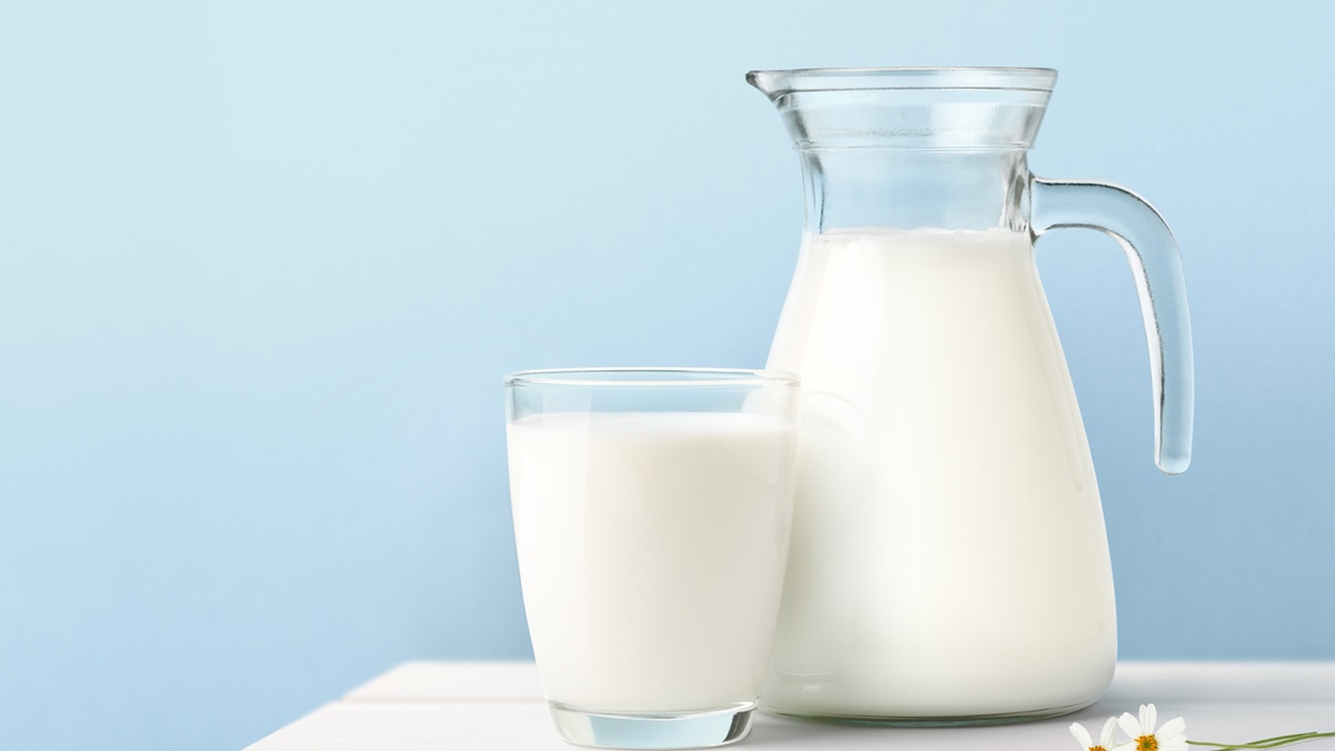 Как распознать некачественное молоко: советы эксперта