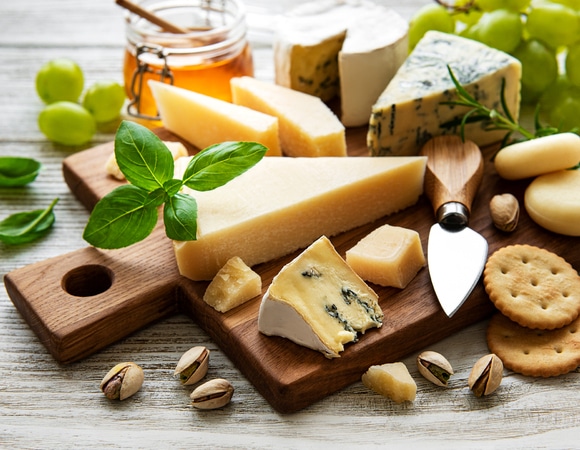 Стало известно, что будет с организмом, если перестать есть сыр