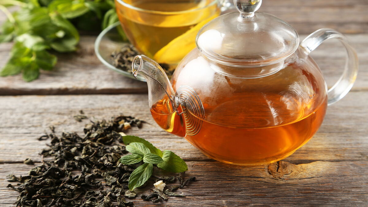 Нутрициолог: кому может навредить черный и зеленый чай