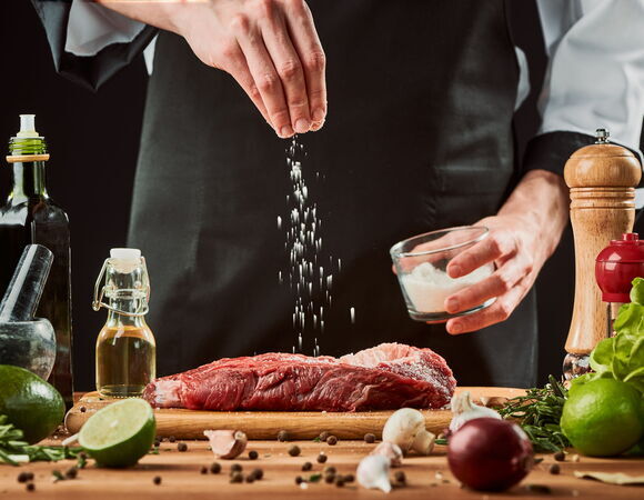 Кардиолог рассказал, как избежать проблем с давлением: исключить из рациона один продукт Кардиолог рассказал, как избежать проблем с давлением: исключить из рациона один продукт