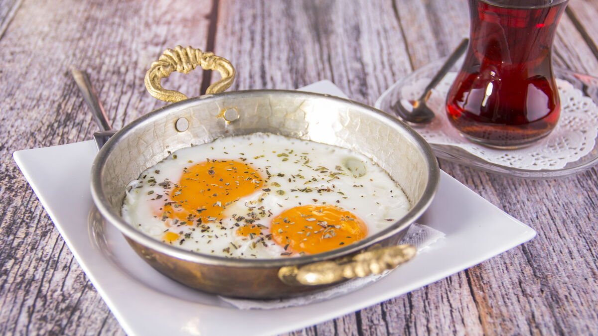 Врачи назвали еду, которая спасает от похмелья