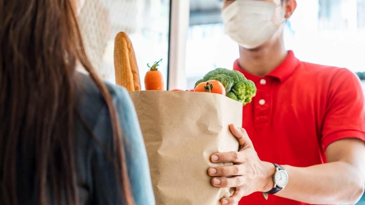 Исследование: россияне стали реже заказывать готовую еду