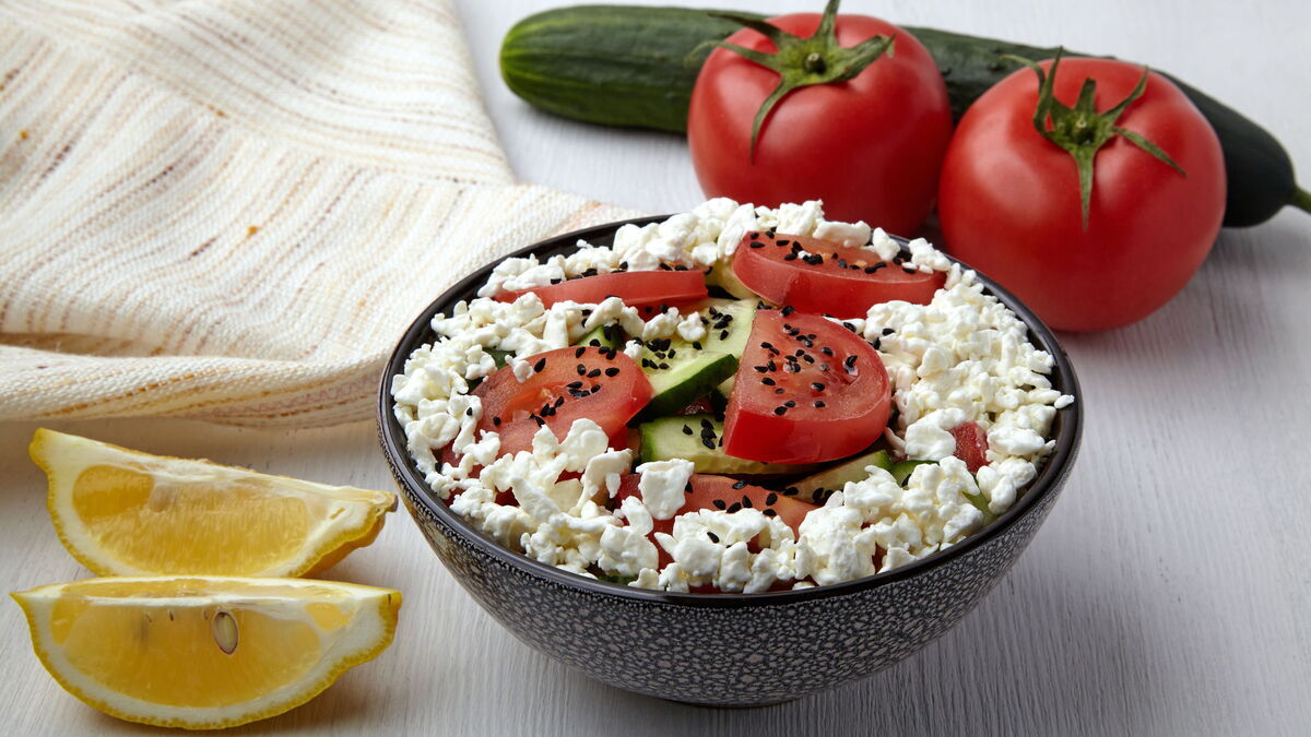 Врач объяснила, что будет, если неправильно есть творог