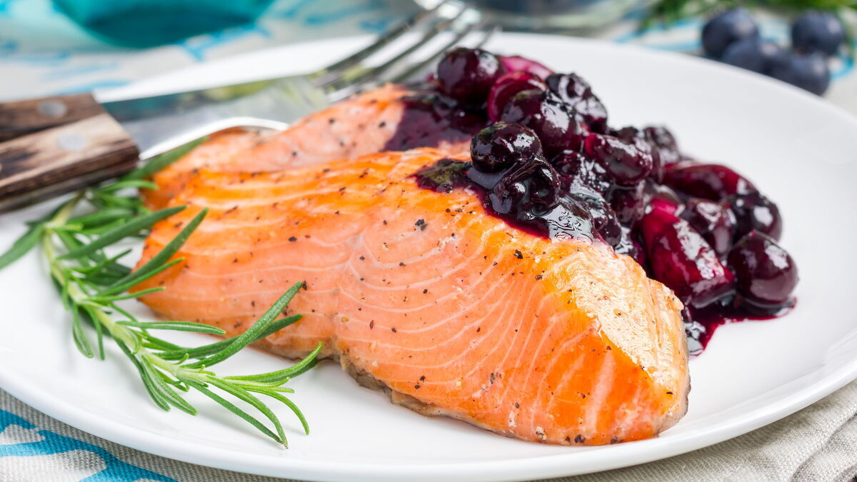 Какие продукты помогут поднять настроение: диетолог